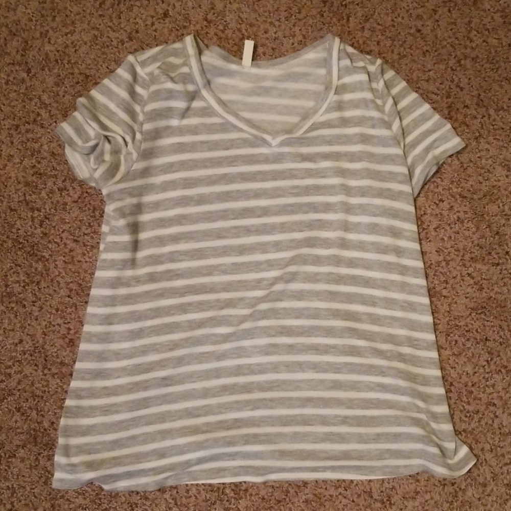 Maisoli Grey Striped V neck top